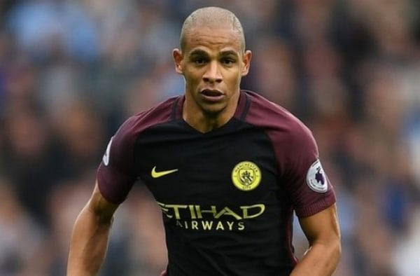 Galatasaray Resmi Datangkan Fernando Dari Manchester City
