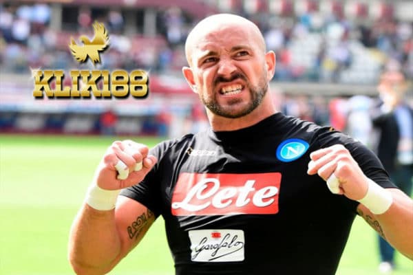 Kiper Utama Napoli Ngotot Ingin Hengkang Ke PSG